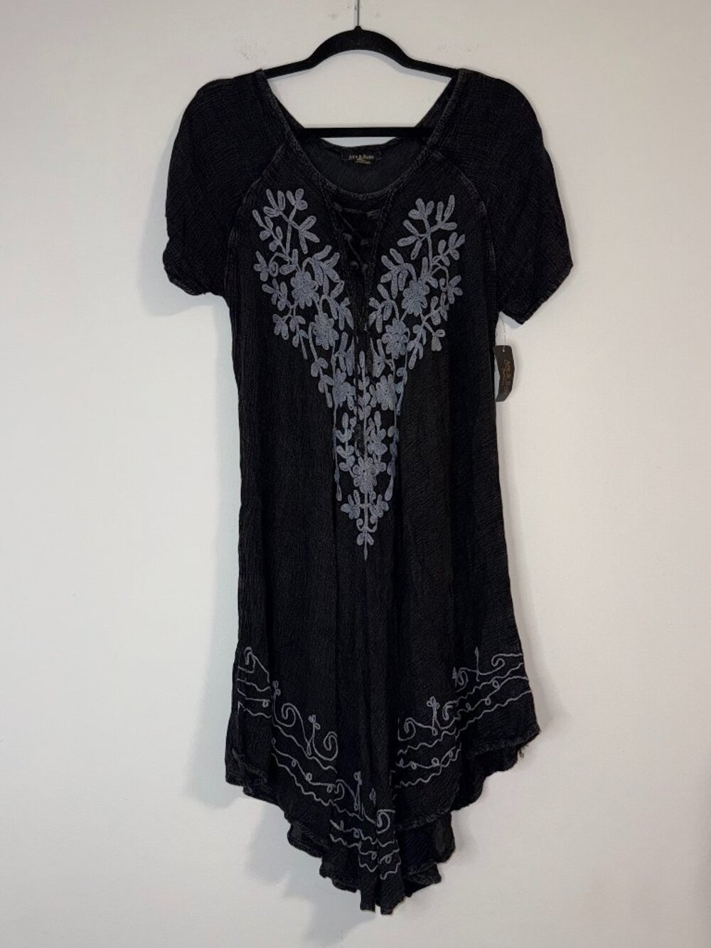 NWT Ana & Rose Distressed Floral Embroidered Lace Up Tunic Dress Charcoal Black